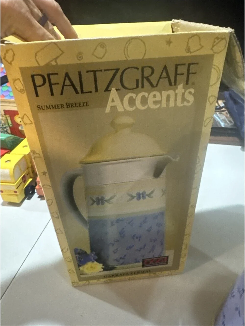 Pfaltzgraff Summer Breeze Carafe Thermal Insulated Pitcher